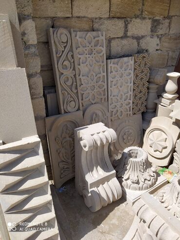 Bitkilər üçün dibçəklər: Ağ rəngli, daşdan hazırlanmış dekorativ güldan, bağlar, parklar və ya — 39