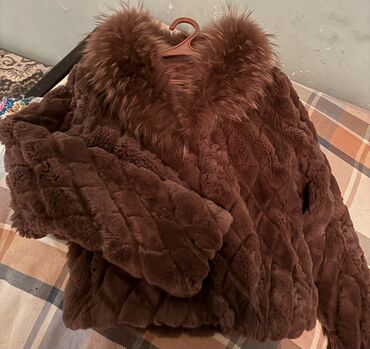 женские шлепанцы с мехом: Kurk tebii
Cox az geyinilib Rusiyadan alinib