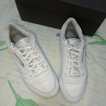 n: Reebok, 37, color - White