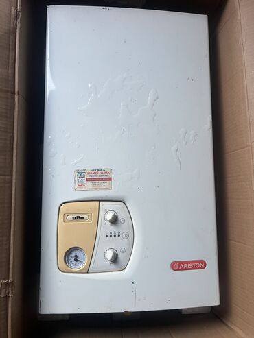 mag safe: İşlənmiş Kombi Ariston Ünvandan götürmə