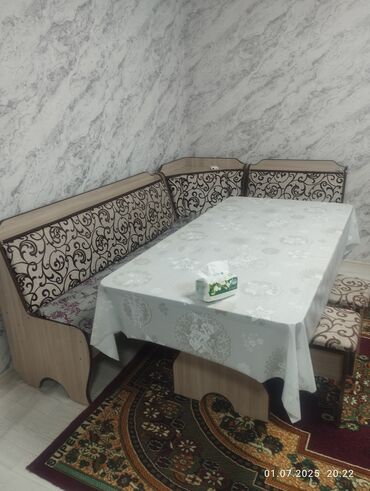 кухоная мебель бу: Уголок салылат