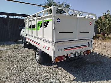 белорус 82 1: Hyundai Porter: 2001 г., 2.6 л, Кол менен иштөөчү, Дизель — 3