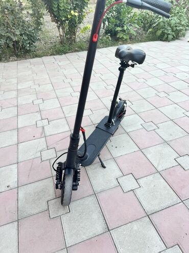 Elektrik nəqliyyatı: İşlənmiş Elektrik samokat 9", 251 - 350 Vt, 26 - 35 km/s, Ünvandan götürmə