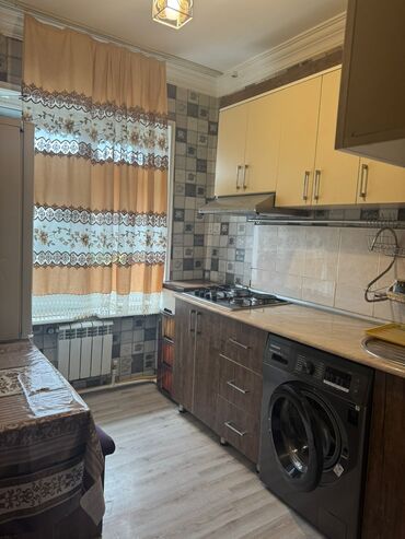 Uzunmüddətli kirayə mənzillər: 3 otaqlı mənzil – tam mebelli və məişət Ev kiraye verilir 17 nomreli — 5