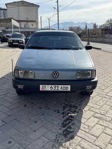 Volkswagen: Volkswagen Passat: 1989 г., 1.8 л, Механика, Бензин, Седан