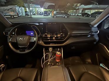 Toyota: Toyota Highlander: 2021 г., 2.5 л, Вариатор, Гибрид, Кроссовер — 5