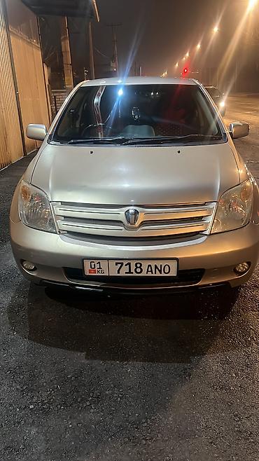 Toyota: Toyota ist: 2003 г., 1.3 л, Хэтчбэк — 5