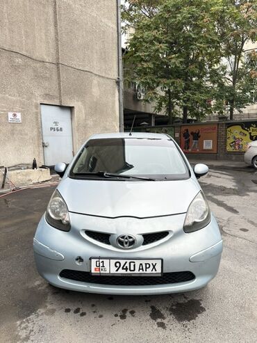 Toyota: Toyota Aygo: 2005 г., 1 л, Механика, Бензин, Хэтчбэк