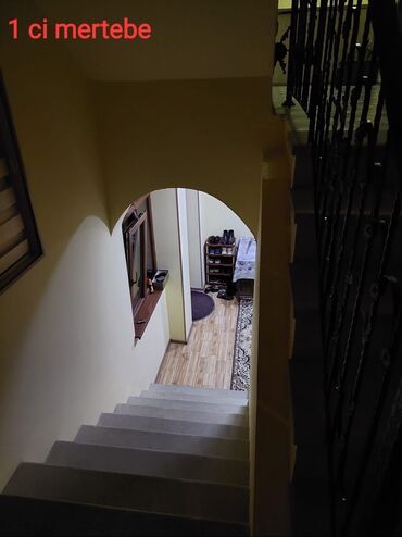 Həyət evləri və villaların satışı: 3 mərtəbəli həyət evi – geniş həyət və rahat planlama. Ev 3 — 10