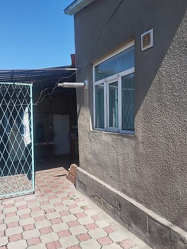 комнаты в ысык куле: Продаю полдома,кирпич/ саман, 3 комн.,45 м.кв.,сан/у/душ.,гор/хол — 2
