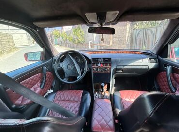 Mercedes-Benz: Mercedes-Benz C 180: 1.8 l | 1999 il Sedan — 12