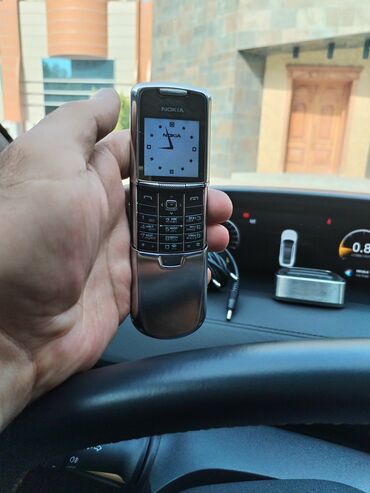Nokia 8 Sirocco, 2 ГБ, цвет - Серебристый, Кнопочный