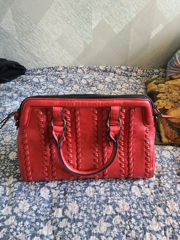 сумка xiaomi: Хорошая сумка только есть 1 царапина