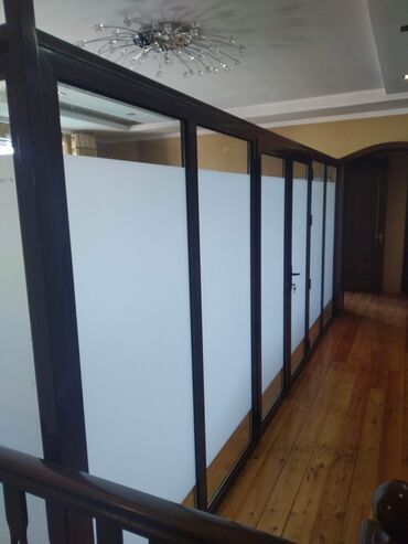 Перегородки на заказ: На заказ Каркасная перегородка, Для офиса, Бронированное стекло, Монтаж, Демонтаж, Бесплатный замер at lalafo.kg — 17 Перегородки на заказ: На заказ Каркасная перегородка, Для офиса, Бронированное стекло, Монтаж, Демонтаж, Бесплатный замер — 17