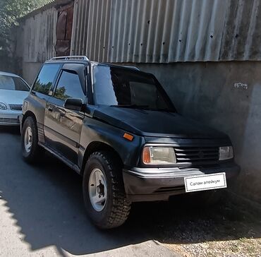 поло машина: Suzuki Escudo: 1993 г., 1.6 л, Автомат, Бензин