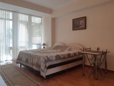 комната с подселением для парней: Квартира, ЦО Карвен 4 сезона, Сары-Ой, Детская площадка, Парковка, стоянка, Охраняемая территория