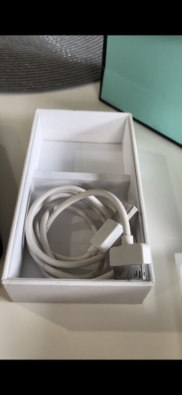 Apple iPhone: IPhone 4S, Ağ — 6