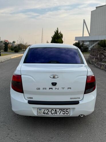 06 maşın satışı: VAZ (LADA) Granta: 1.6 l | 2013 il 290000 km Sedan