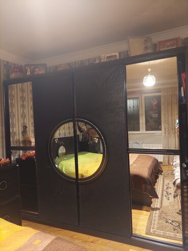 Divanlar: Kupe, 2 qapılı Düz dolab, Qarderob, paltar dolabı