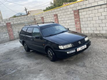 Volkswagen: Volkswagen Passat: 1994 г., 1.6 л, Механика, Бензин, Универсал