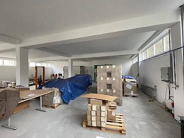 Magacini i radionice: U našoj ponudi su dva nova objekta na 15 ari placa - kancelarijski — 16