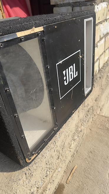 большая колонка: Сабвуферный комплект JBL для автомобиля - Активный корпусной сабвуфер — 7