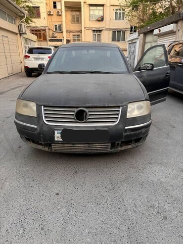 volkswagen iii: Volkswagen Passat: 1.8 л | 2002 г. Седан