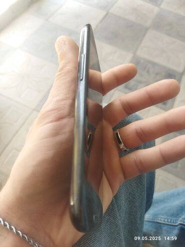 Samsung: Samsung Galaxy S3 Mini, rəng - Qara, İki sim kartlı