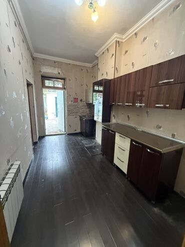 Həyət evləri və villaların satışı: 4 otaqlı, 110 kv. m, Orta təmir — 6