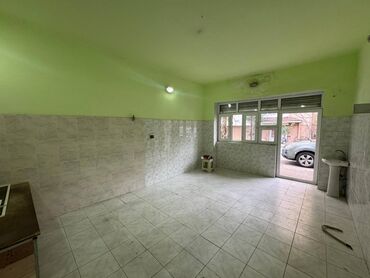 Digər kommersiya daşınmaz əmlakı: Qaraçuxurda 146 nömrəli məktəbə yaxın ərazidə yerləşən ümumi sahəsi -da lalafo.az — 5 Digər kommersiya daşınmaz əmlakı: Qaraçuxurda 146 nömrəli məktəbə yaxın ərazidə yerləşən ümumi sahəsi — 5