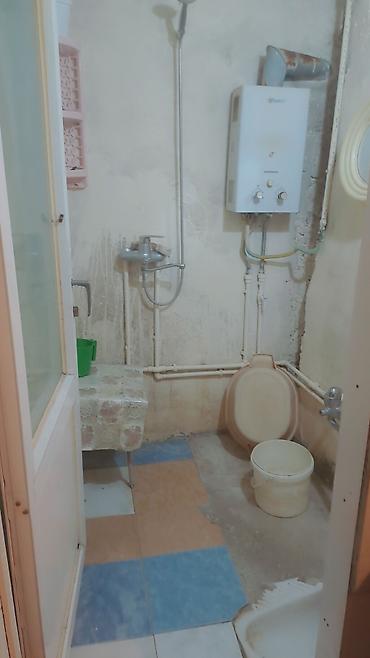 1 otaqli bina evi: Kirayə üçün kiçik 1 otaqlı yaşayış sahəsi - Plan: 1 otaq + kiçik — 6
