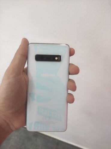 düymeli telefon: Samsung S10 8/128 Super vəziyyətdədir. Real alıcıya cüzi endirim