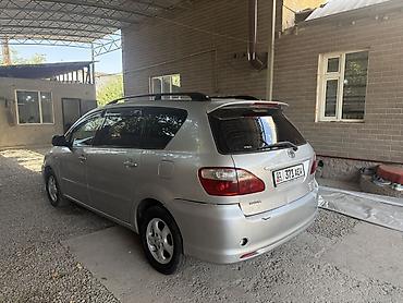 isis toyota: Toyota Avensis Verso: 2004 г., Механика, Дизель, Минивэн — 4