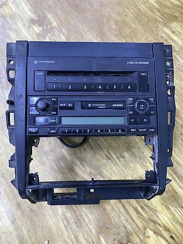 Автомагнитола Volkswagen Gamma с встроенным 6‑дисковым CD‑чейнджером at lalafo.kg Автомагнитола Volkswagen Gamma с встроенным 6‑дисковым CD‑чейнджером
