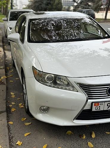 Lexus: Lexus ES: 2014 г., 2.5 л, Вариатор, Гибрид, Седан — 2
