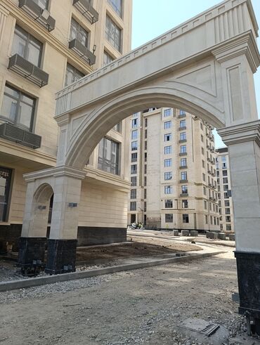 Готовые ступеньки для лестниц: Балясины из камня, выполненные в классическом стиле, идеально подходят — 10