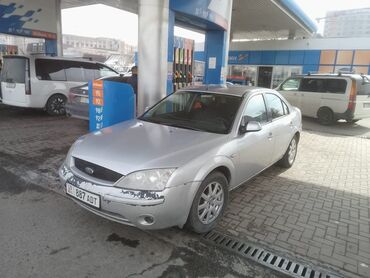 Ford: Ford Mondeo: 2001 г., 1.8 л, Механика, Бензин, Седан