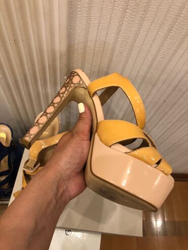 Basanoşka və səndəllər: Ölçü: 35, İşlənmiş — 9