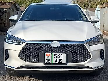 BYD: BYD E3: 2020 г., Вариатор, Электромобиль, Седан — 1