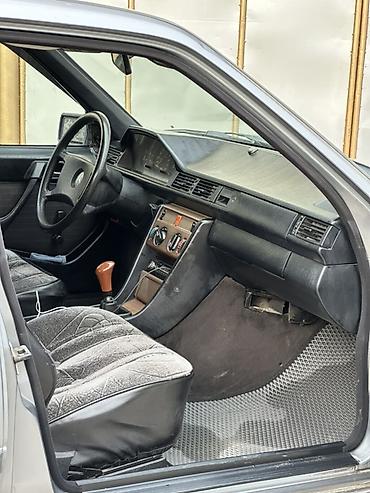 Mercedes-Benz: Mercedes-Benz W124: 1989 г., 2.3 л, Механика, Бензин, Седан at lalafo.kg — 3 Mercedes-Benz: Mercedes-Benz W124: 1989 г., 2.3 л, Механика, Бензин, Седан — 3