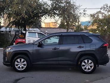 доп фара: Toyota RAV4: 2019 г., 2.5 л, Автомат, Бензин, Внедорожник — 4