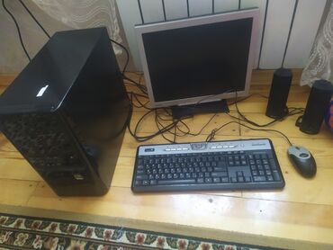 Настольные ПК и рабочие станции: Monitor, sistem bloku, klaviatura və siçan da daxil olmaqla tam