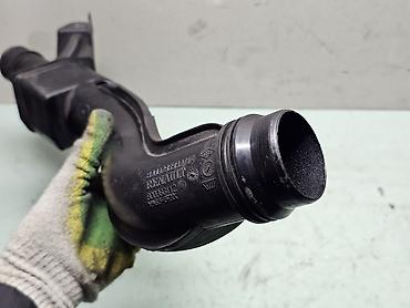 Трубки, патрубки, шланги: Патрубок Renault 2005 г., Б/у, Оригинал, Германия — 11