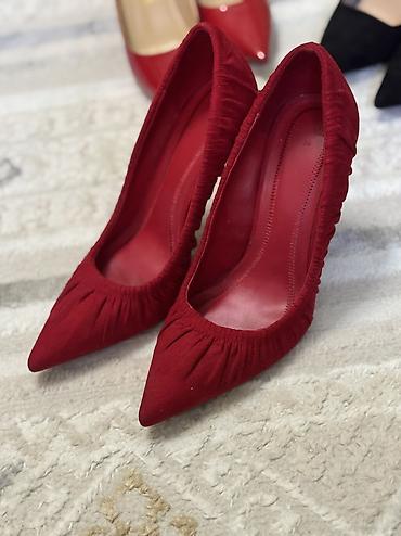 Туфли: Девочки, продаю туфли Эти туфли заслуживают выходить в свет Все в at lalafo.kg — 5 Туфли: Девочки, продаю туфли Эти туфли заслуживают выходить в свет Все в — 5