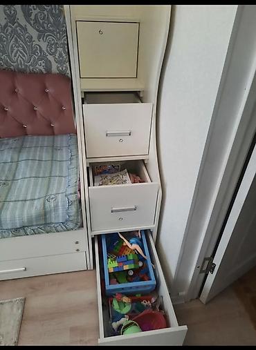 Мебель: Продаю двухярусную кровать, состояние отличное. Качество очень хорошее — 4