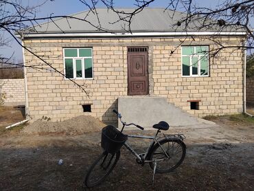Həyət evləri və villaların satışı: Salam,Ala qapının yanı,Günəşli qəsəbəsində 5 sot torpaqda 6 daş — 10