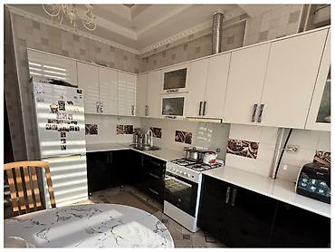 106: Продам! 3 кв. р/н Асанбай.106м2. 162т.$ На 10 этаже из 10, На площадке — 5