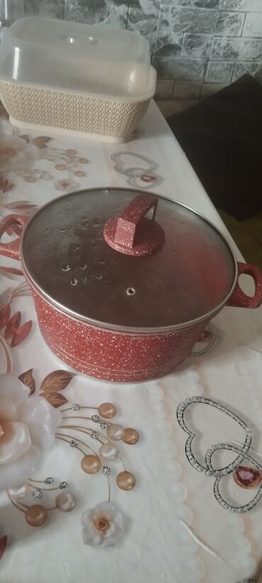 Tava-qazan dəstləri: Tefal qazanlar işlənmiş 10 azn hər biri lalafo.az -da Tava-qazan dəstləri: Tefal qazanlar işlənmiş 10 azn hər biri