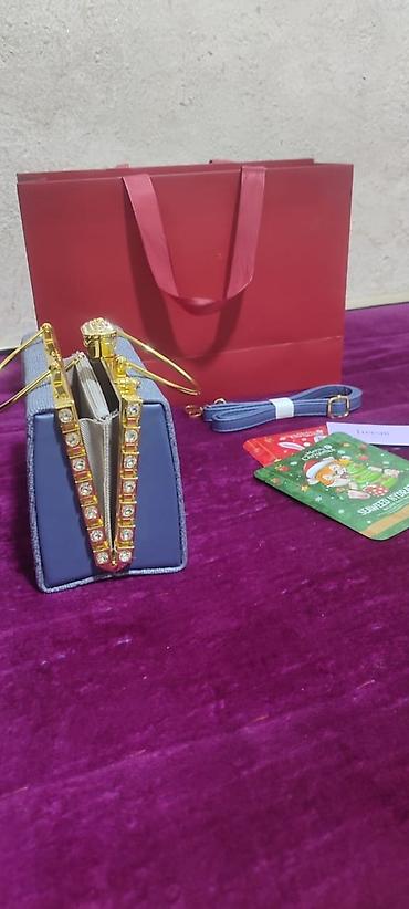 Клатчи: Мини-сумка-клатч с украшенной рамкой - Цвет: серо-голубой - Формат — 4