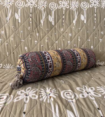продаю подушки: Интересные декоративные подушки самодельные Серые подушки в комплекте